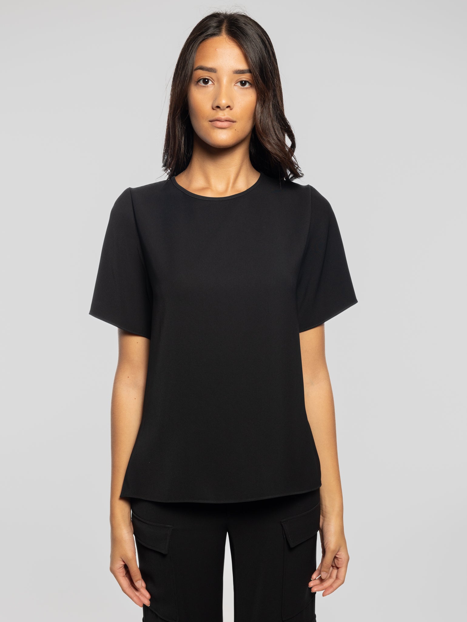 P.A.R.O.S.H. Blusa Girocollo con Maniche Corte Nero