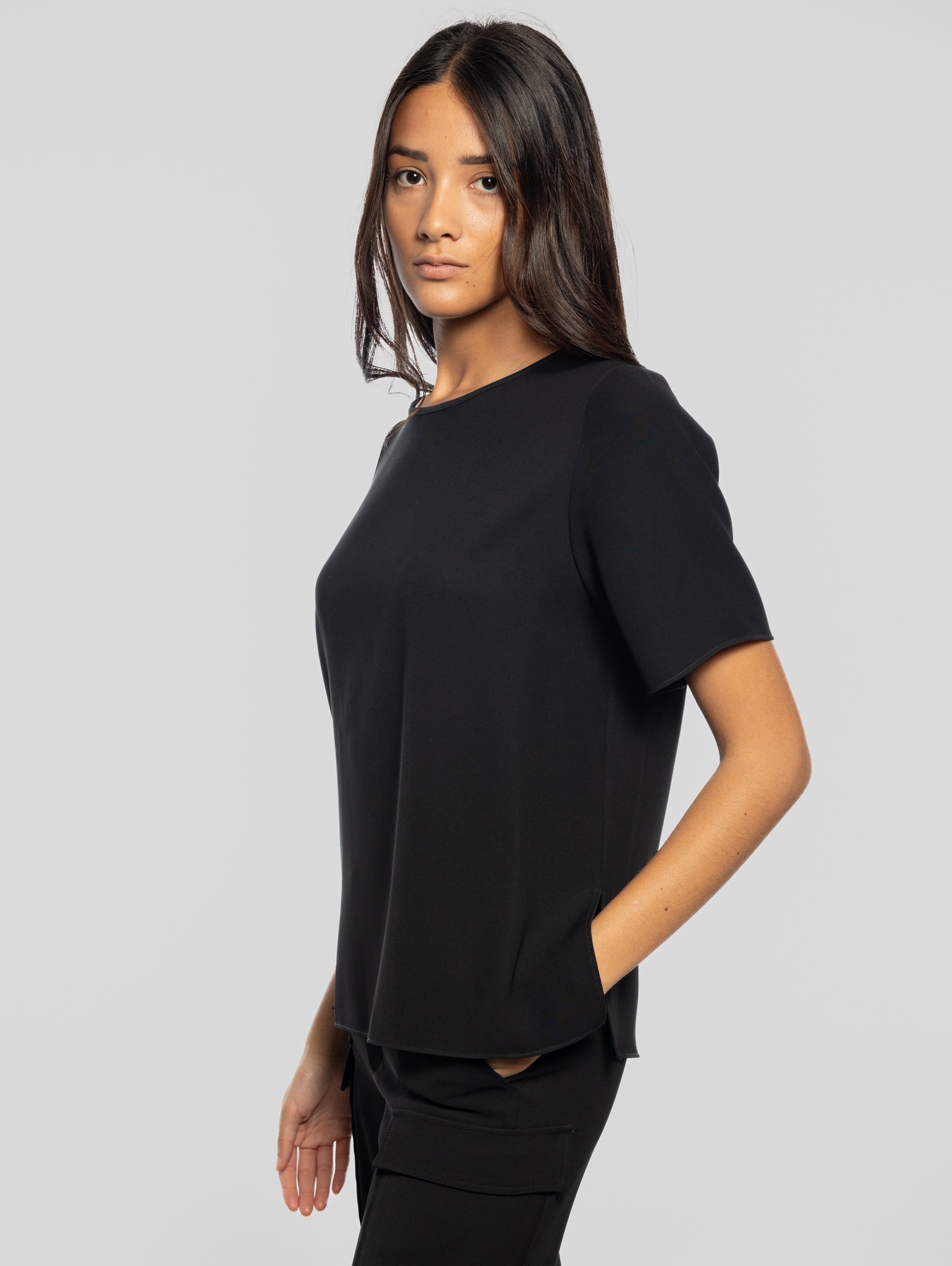 Blusa Girocollo con Maniche Corte Nero