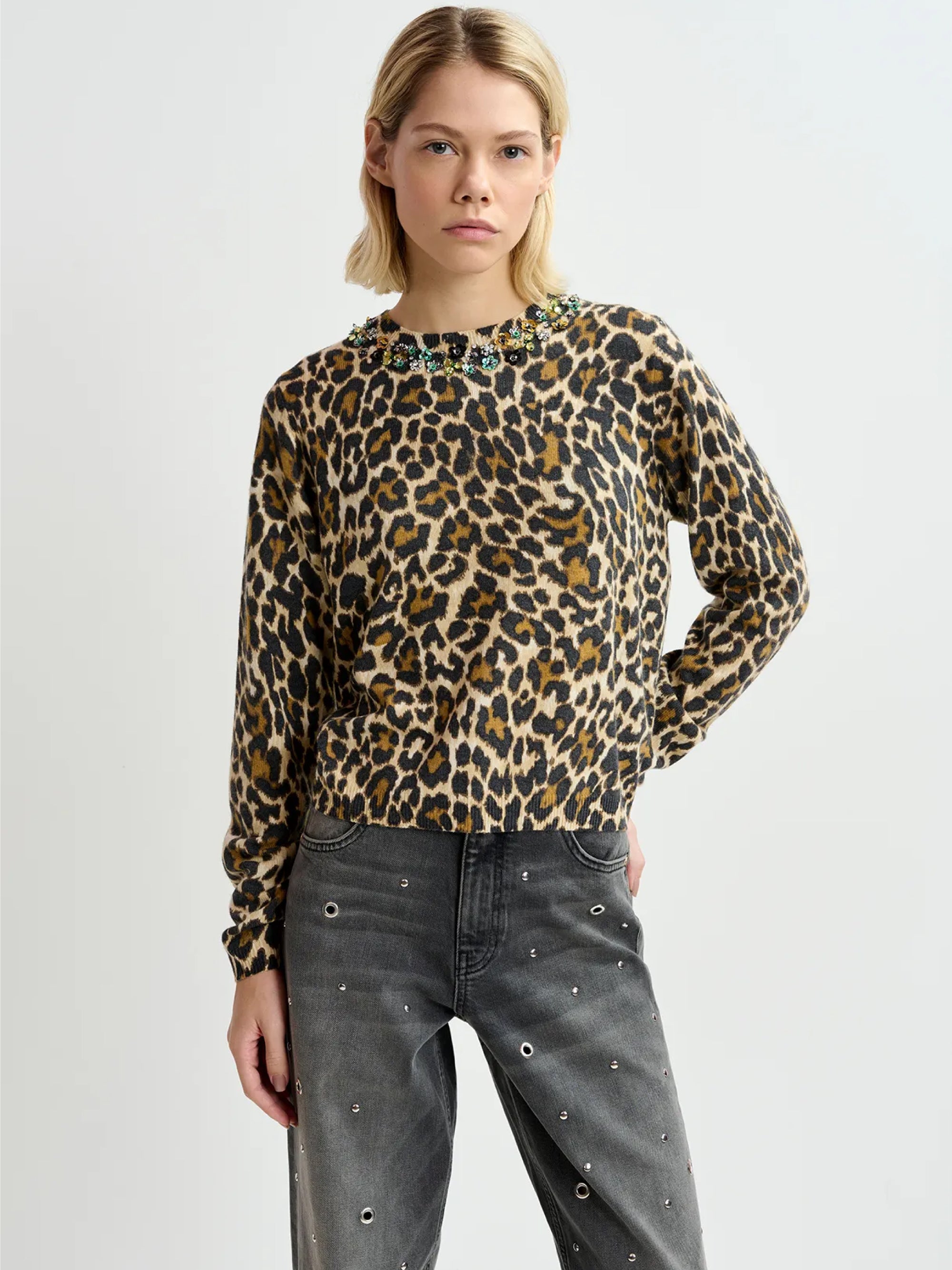 ESSENTIEL ANTWERP-Maglia Animalier con Paillettes e Pietre Nero-TRYME Shop