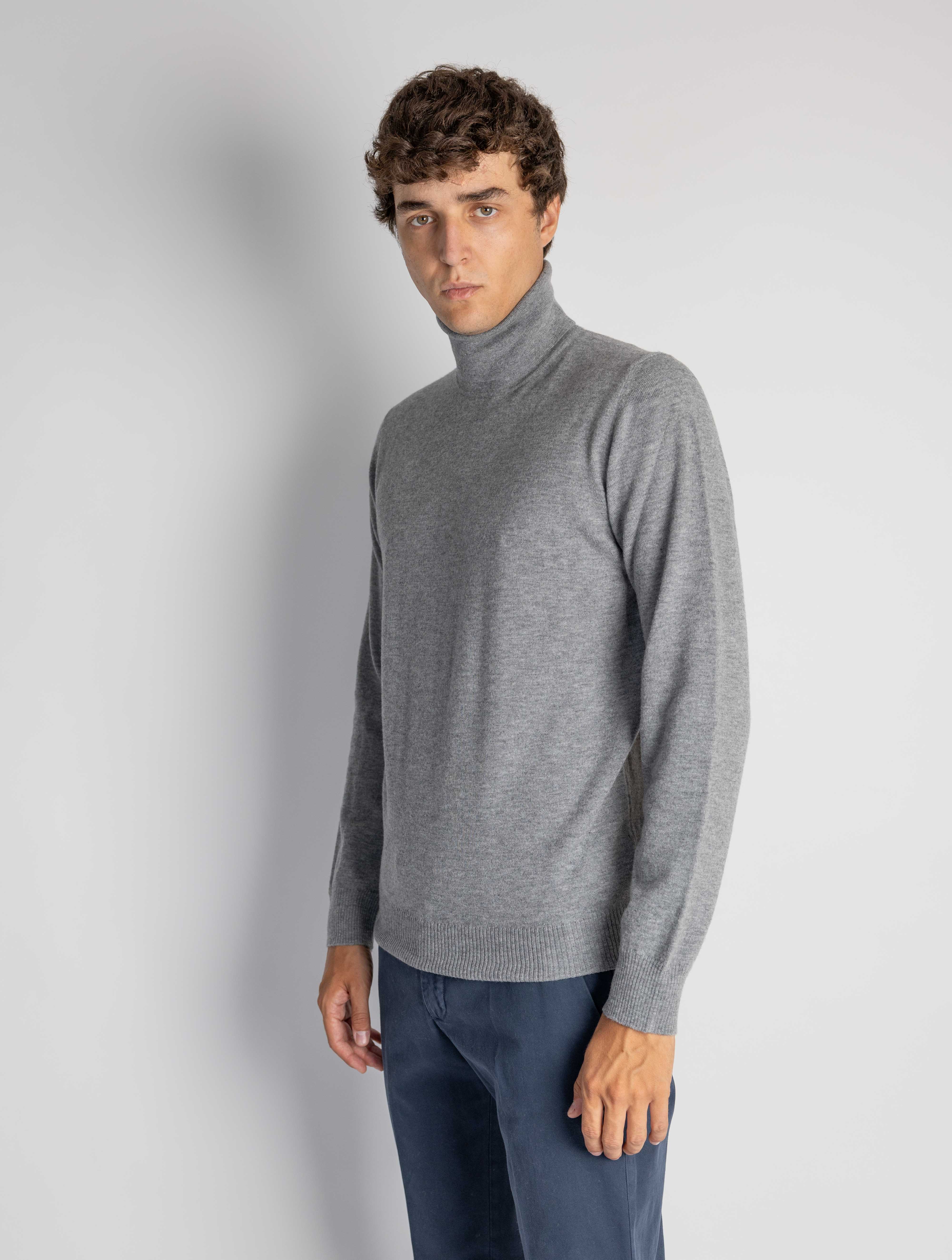 Gray Geelong Wool Turtleneck Sweater