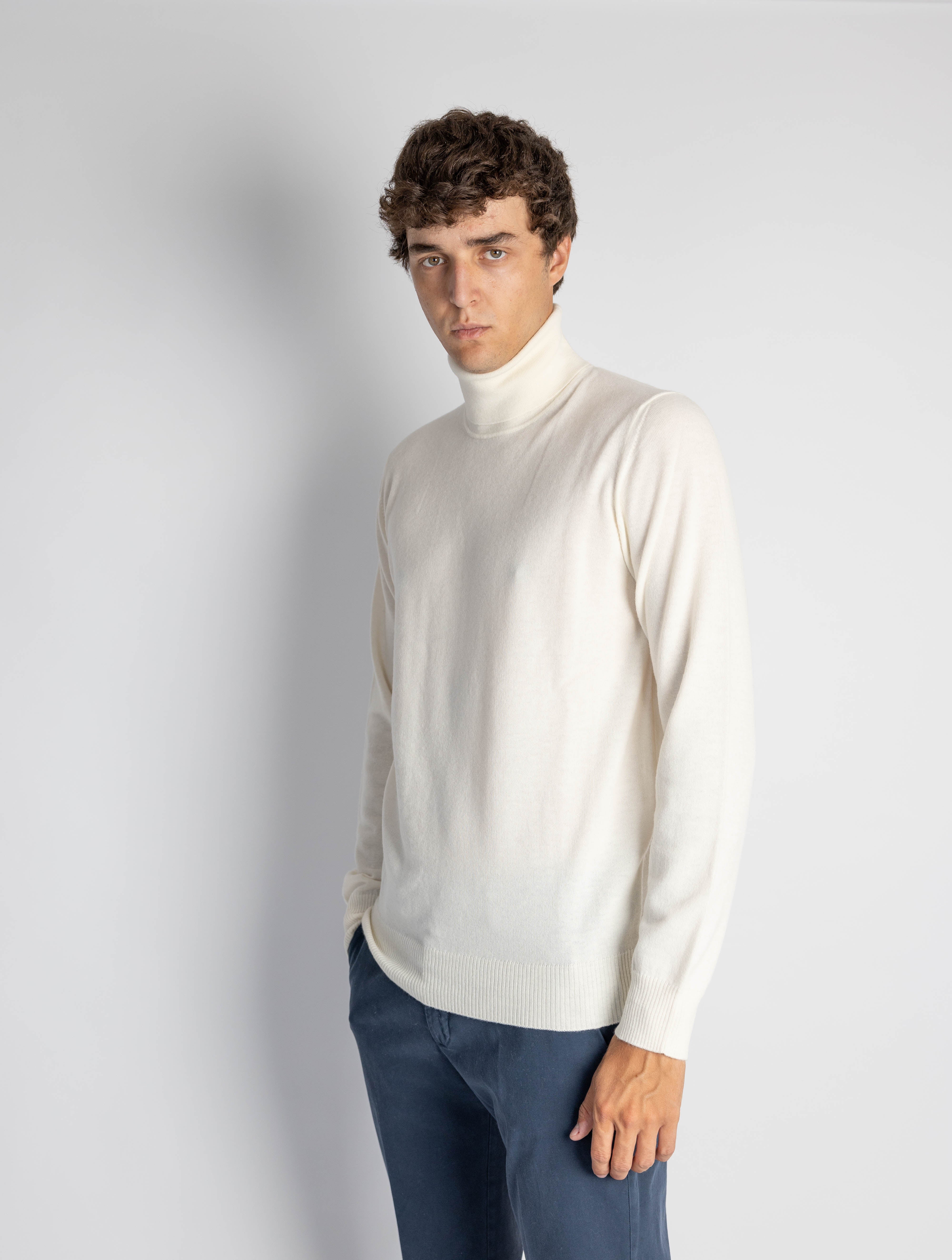 Geelong Wool High Neck Sweater Latte