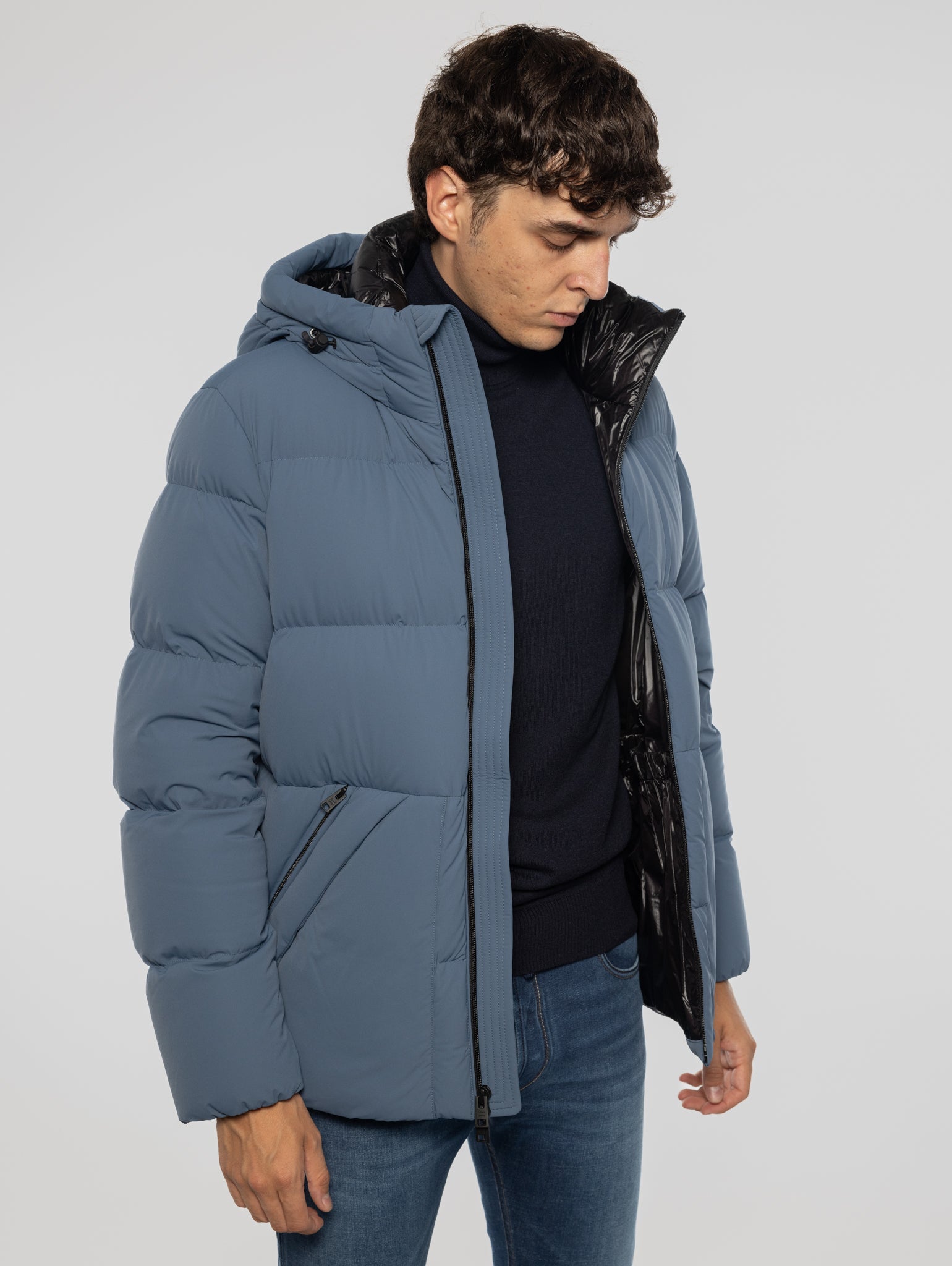 Sierra Supreme Stretch-Daunenjacke in Blau