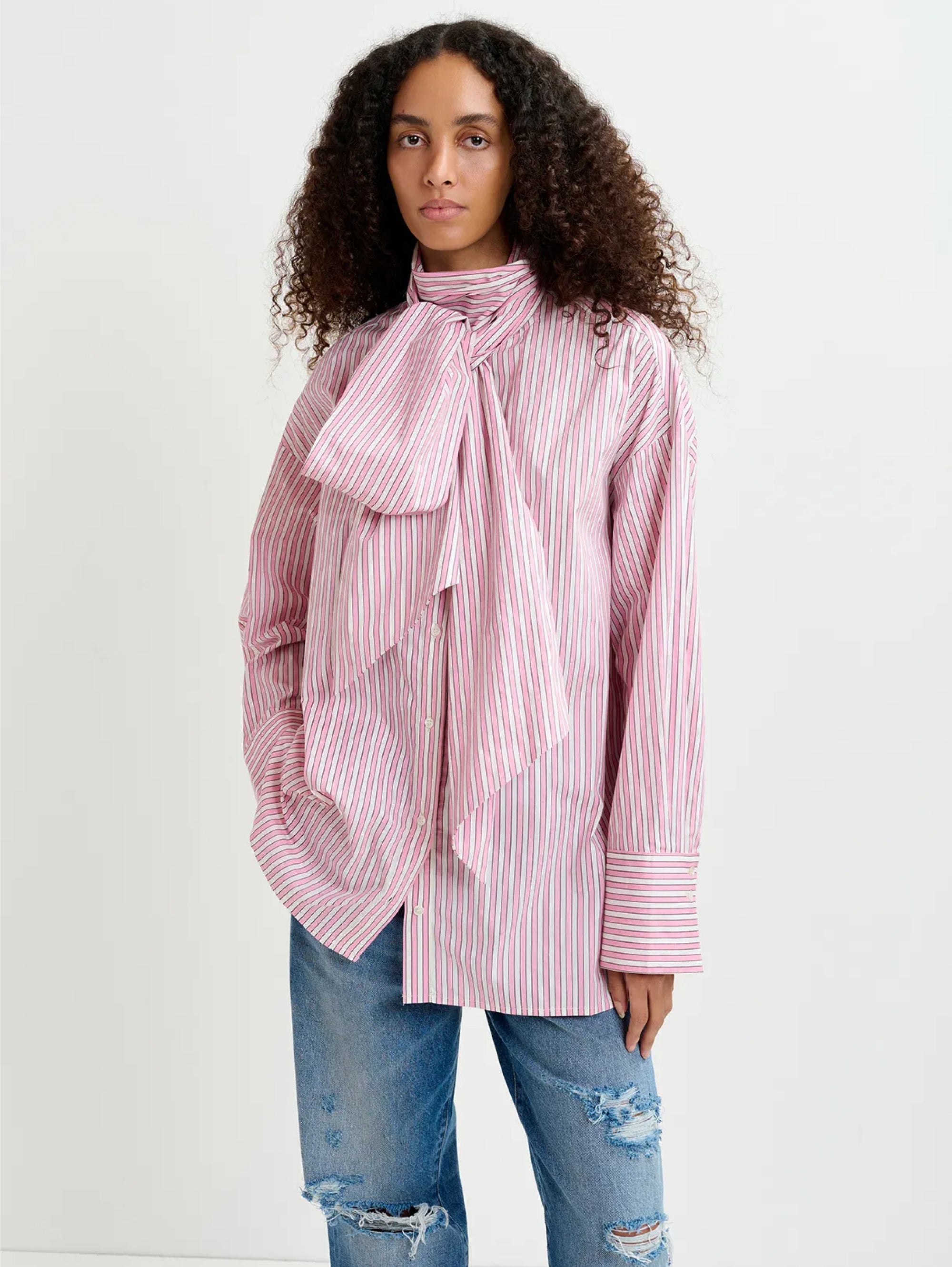 ESSENTIEL ANTWERP-Camicia a Righe con Maxi Fiocco Bianco/Rosa-TRYME Shop